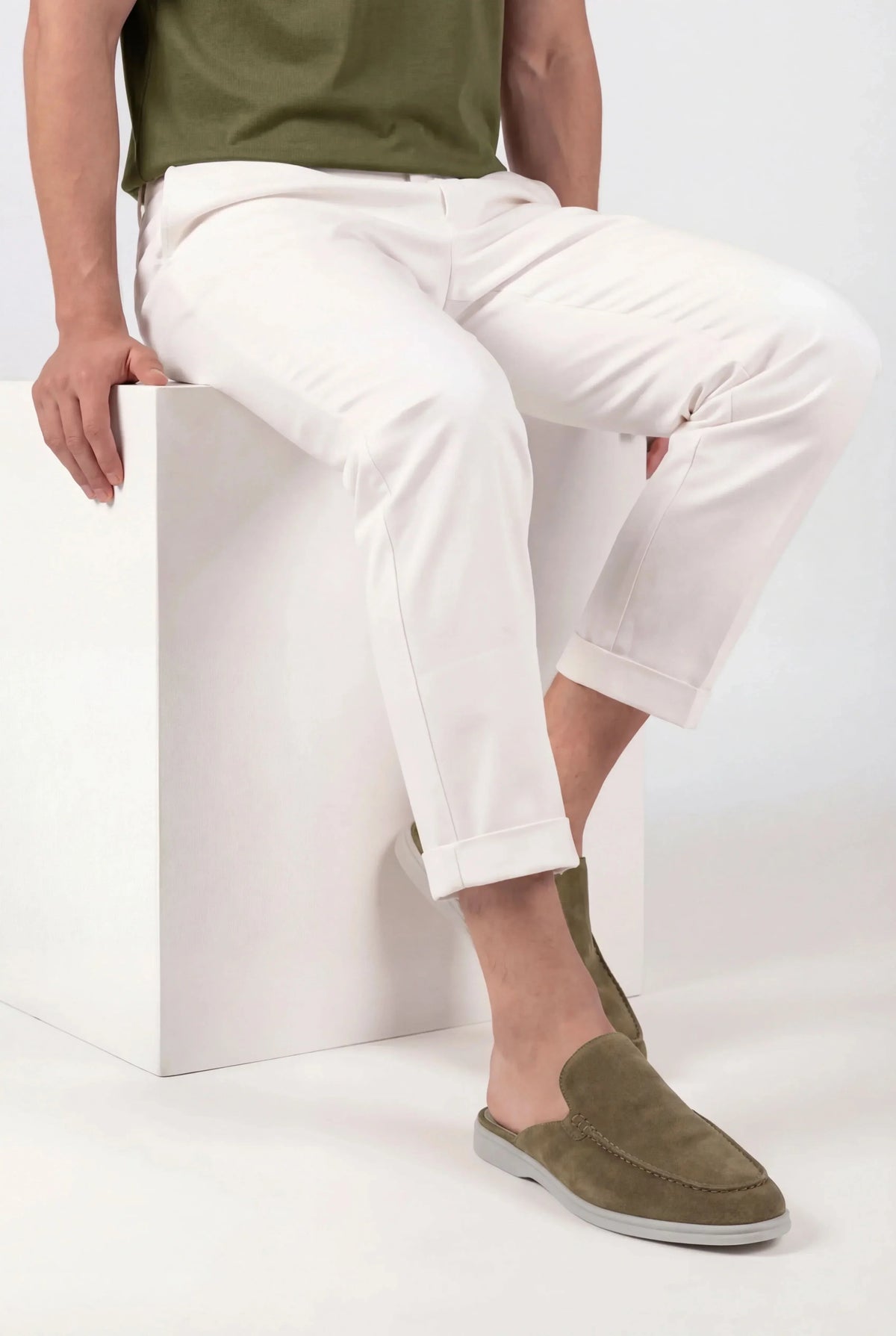 Mule en Daim Olive