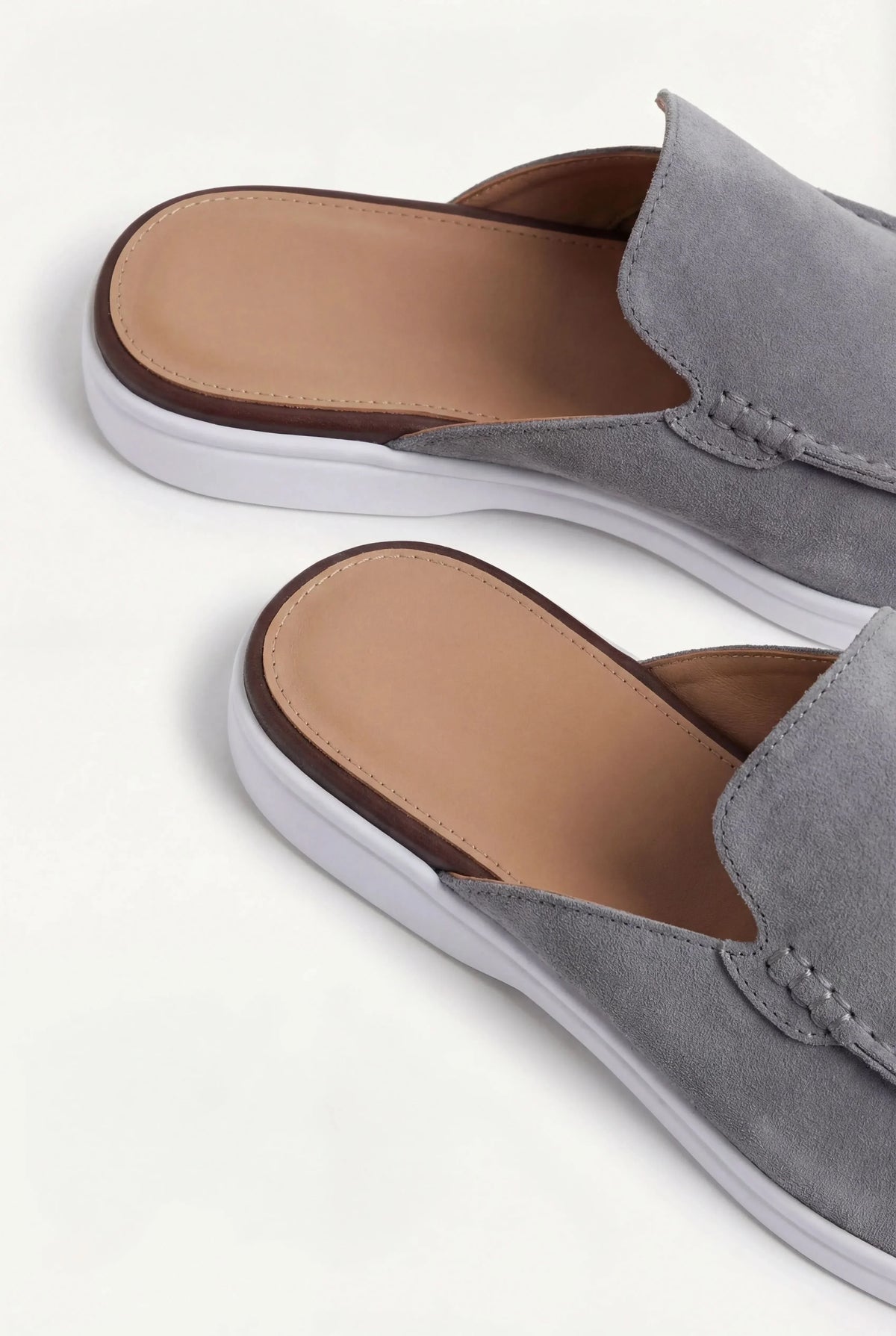 Mule en Daim Gris